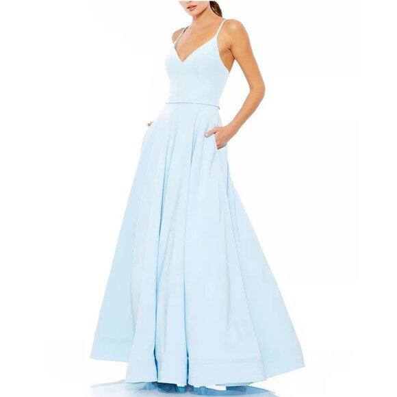 NEW Ieena For Mac Duggal Blue Classic A-Line V-Neck Ballgown P4279 - Picture 1 of 13